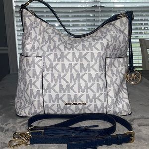 Michael Kors Purse🔥❤️